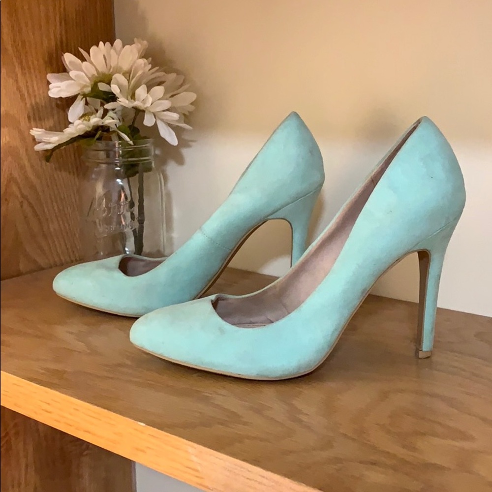 Forever 21 Mint Pointed Toe Heel, 7.5